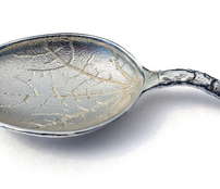 GIFRE Table: Leaf Spoon 2
